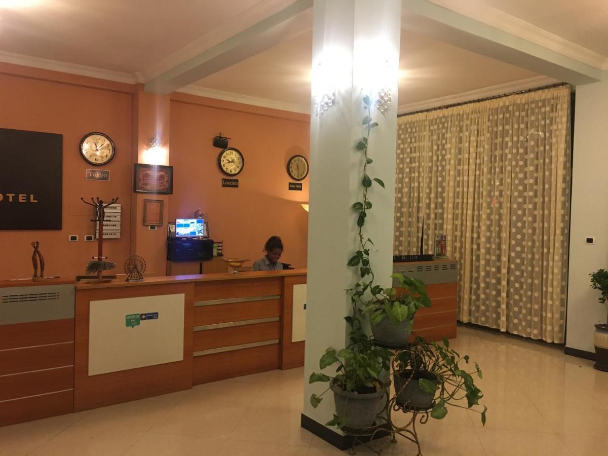 巴赫达尔蓝花楹酒店 外观 照片